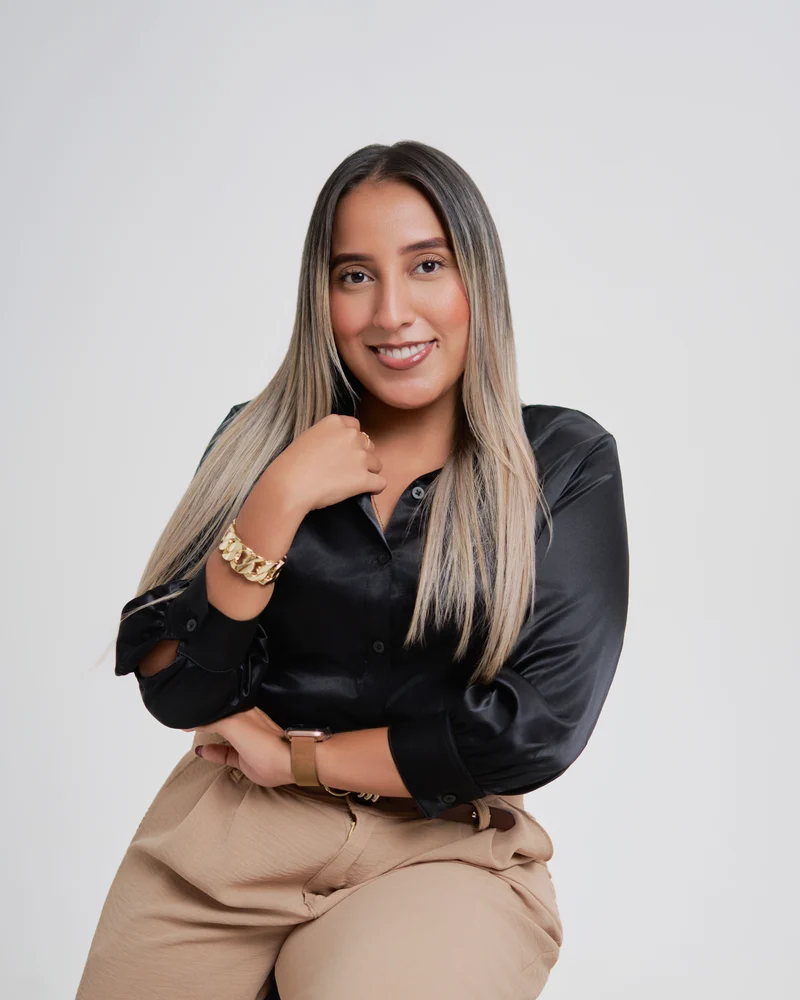 María Elena Galván, Gestora comercial · Especialista en Seguros Generales